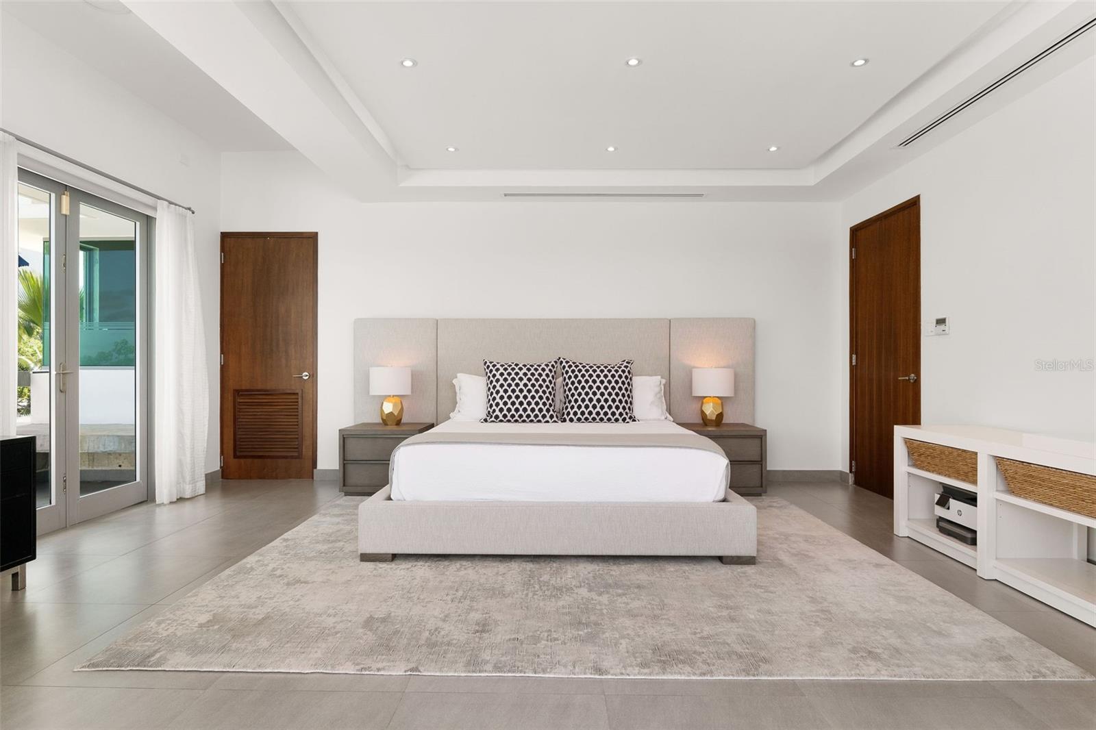 PARK BOULEVARD - Residential