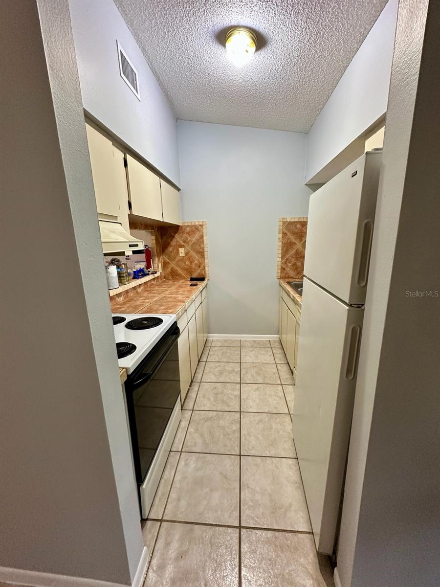 1109 E ROHE STREET A & B