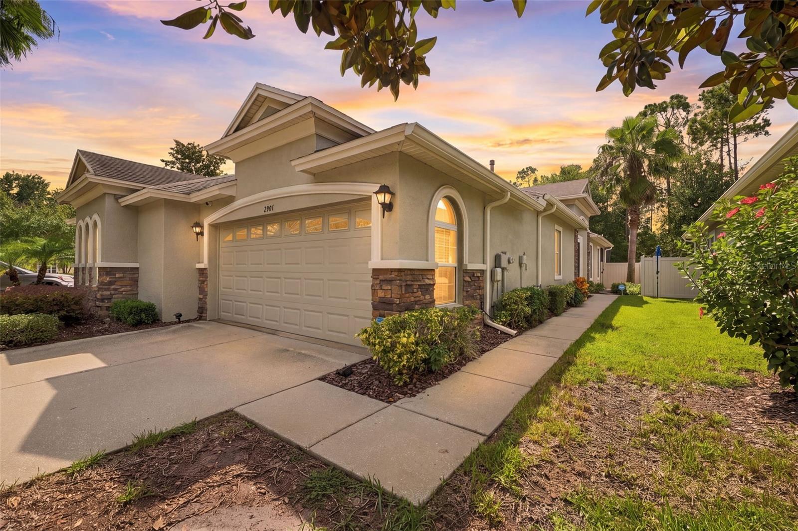 2901 DEVONOAK BOULEVARD