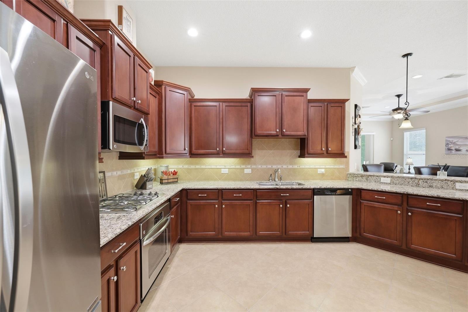 2901 DEVONOAK BOULEVARD