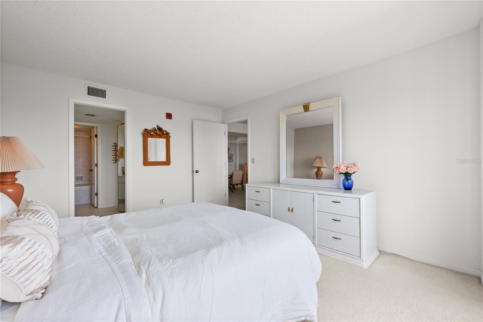 BAY HARBOR CLUB CONDO - Residential