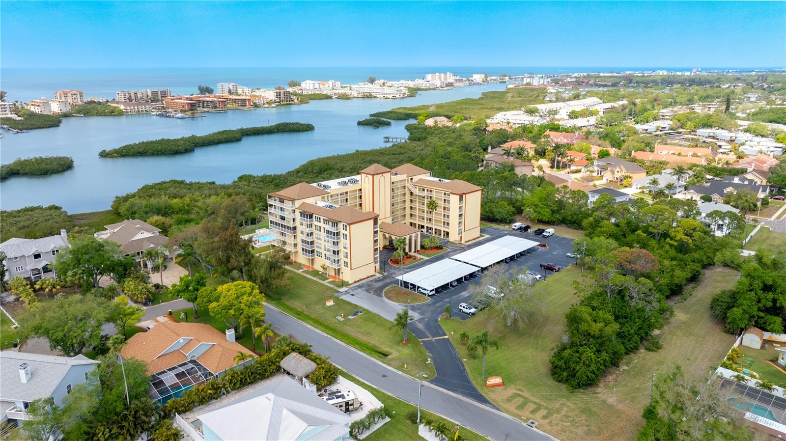 BAY HARBOR CLUB CONDO - Residential