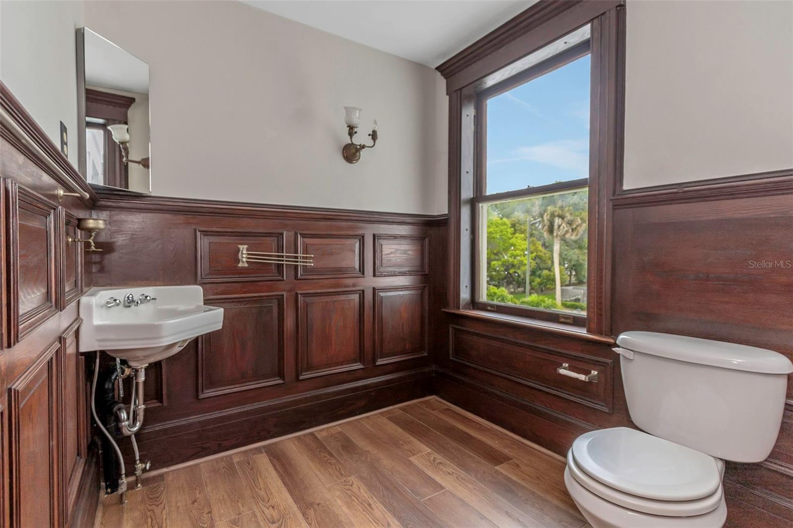 SAFFORDS A P K - Residential