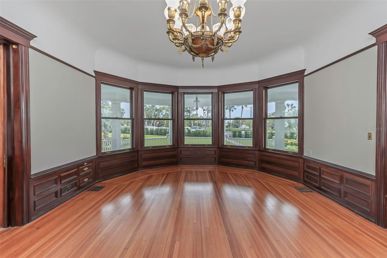 SAFFORDS A P K - Residential