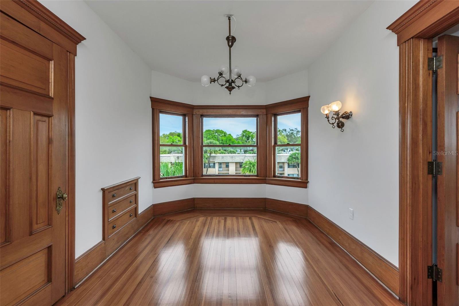 SAFFORDS A P K - Residential