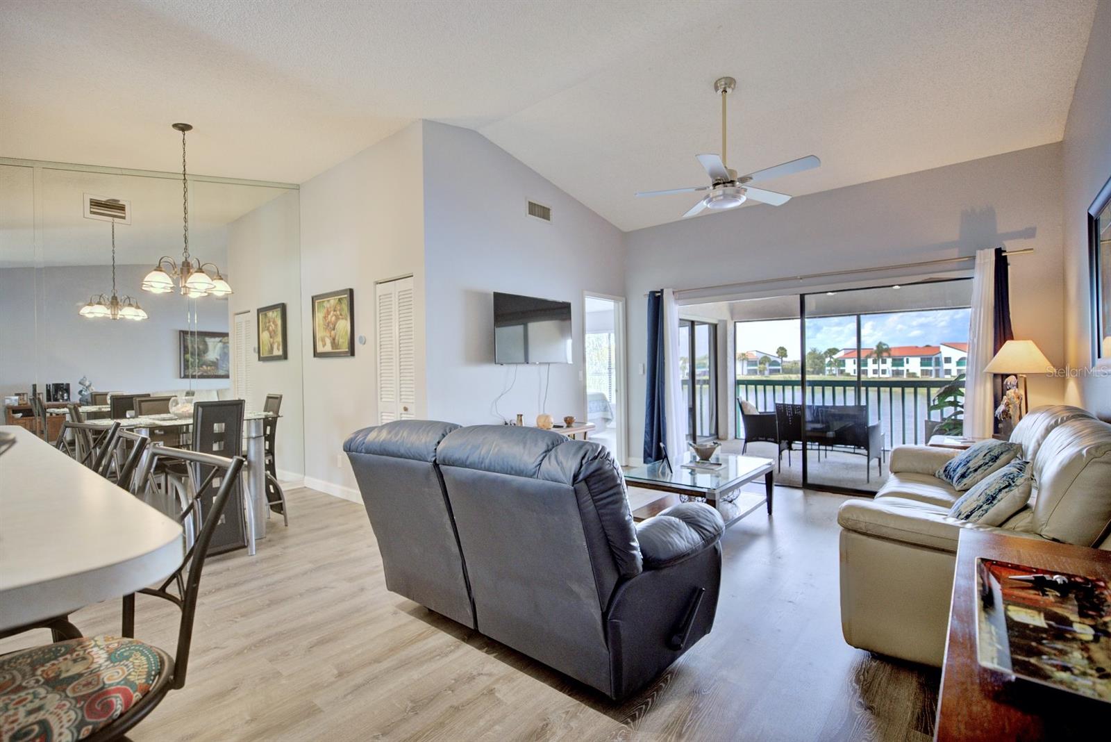 BLUFFS OF SEBRING CONDO - Residential