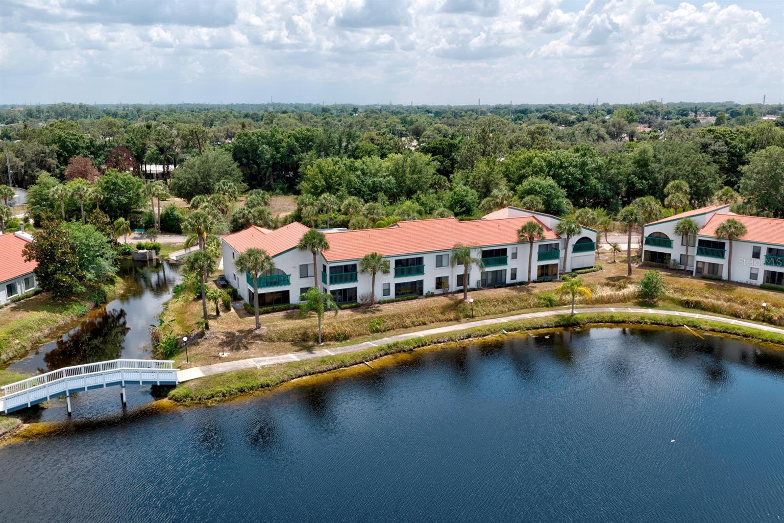 BLUFFS OF SEBRING CONDO - Residential