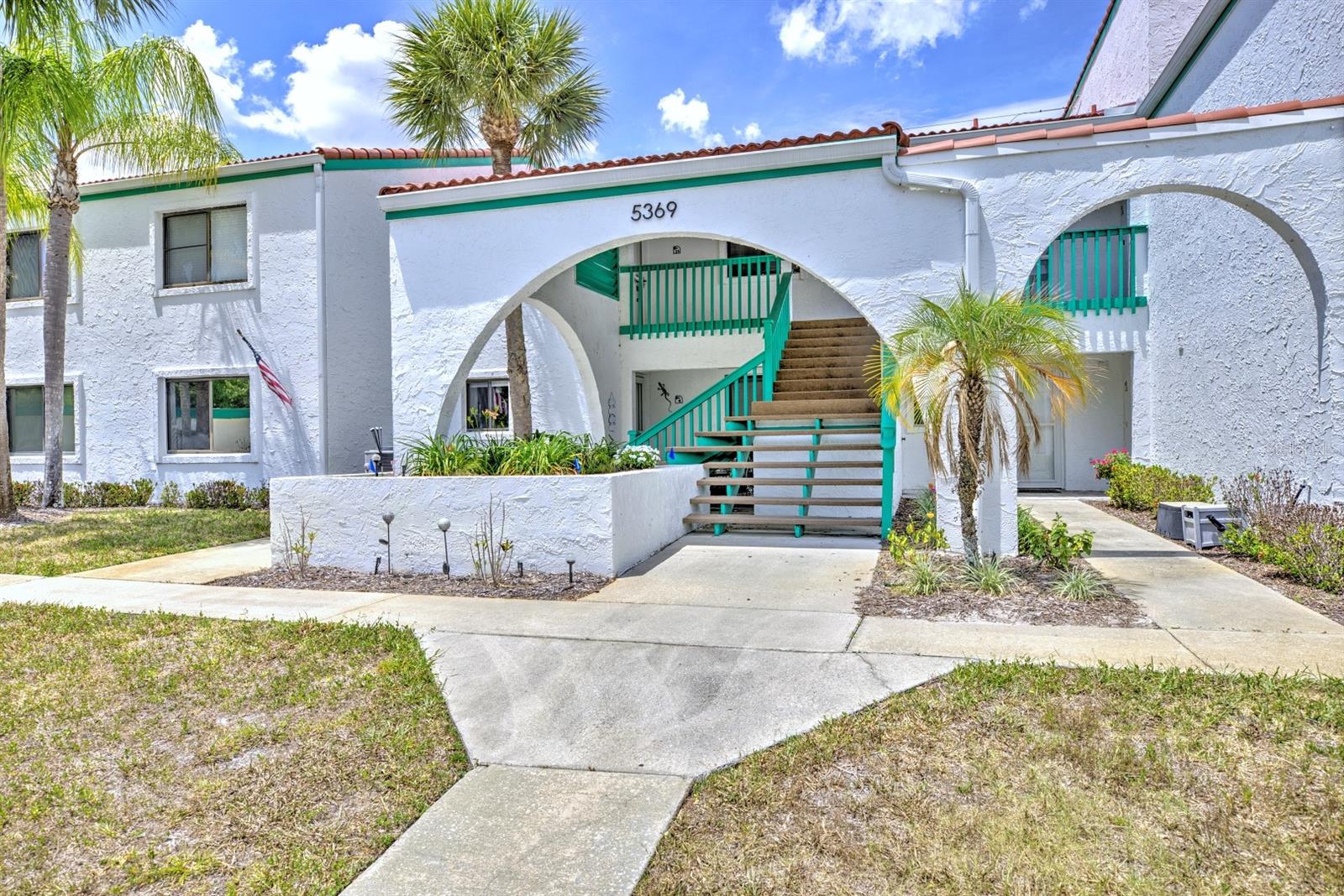 BLUFFS OF SEBRING CONDO - Residential