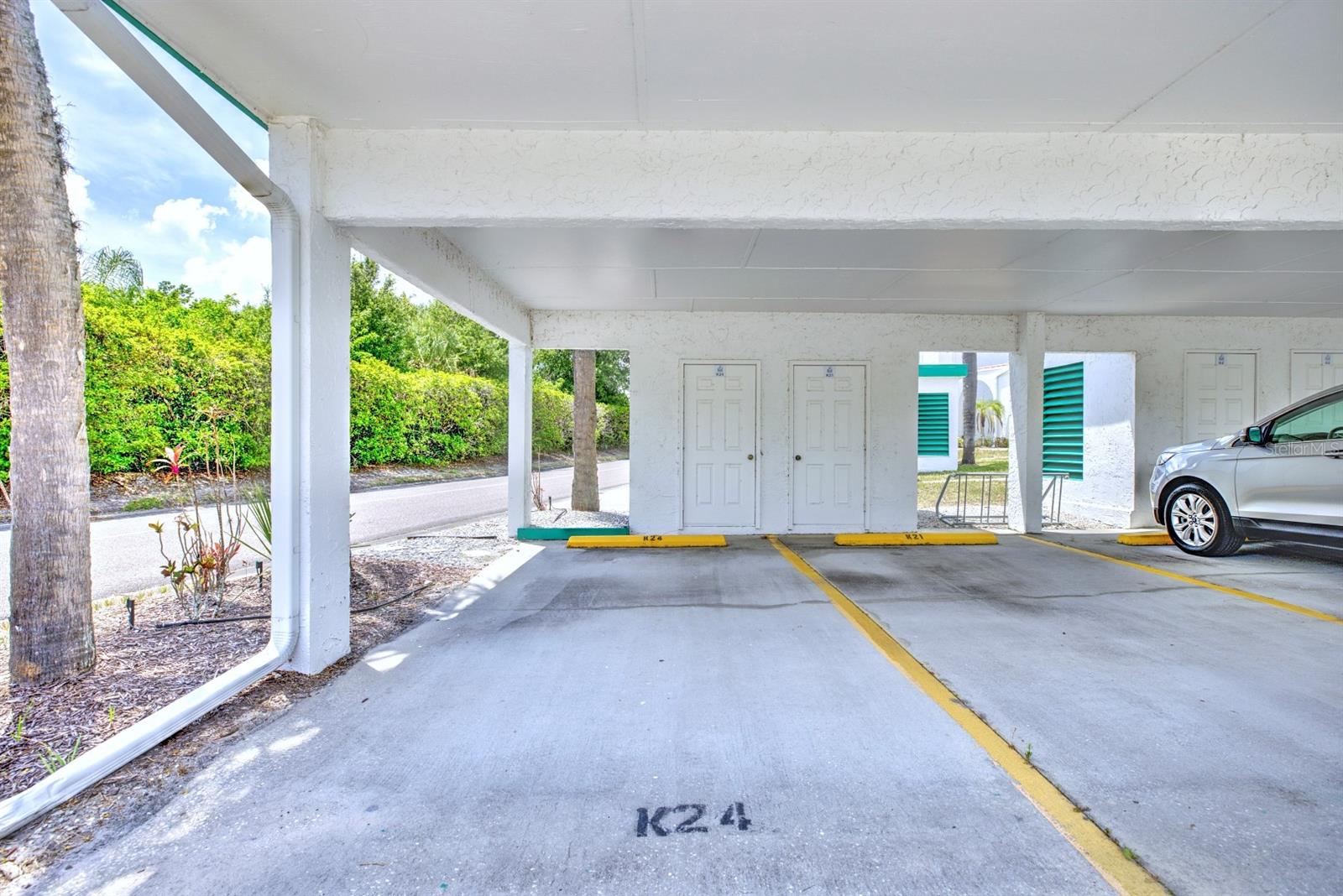 BLUFFS OF SEBRING CONDO - Residential