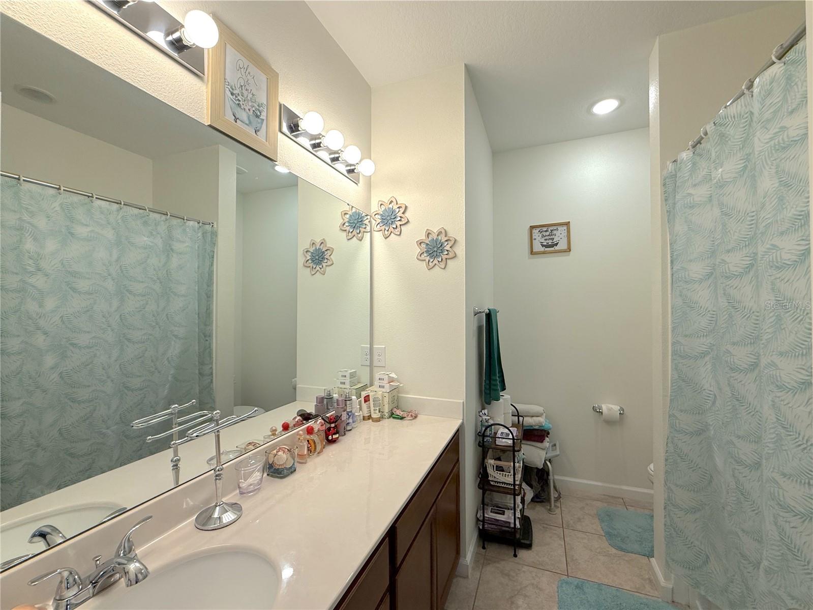 SEASONS/PK HILL - Residential