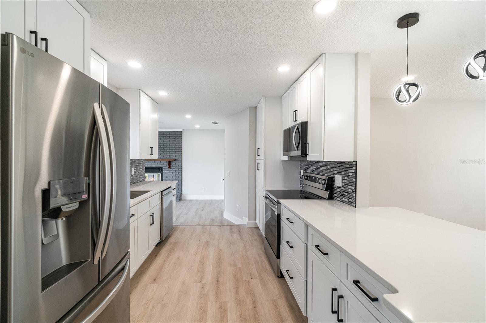 DELTONA LAKES UNIT 01 REP - Residential Lease