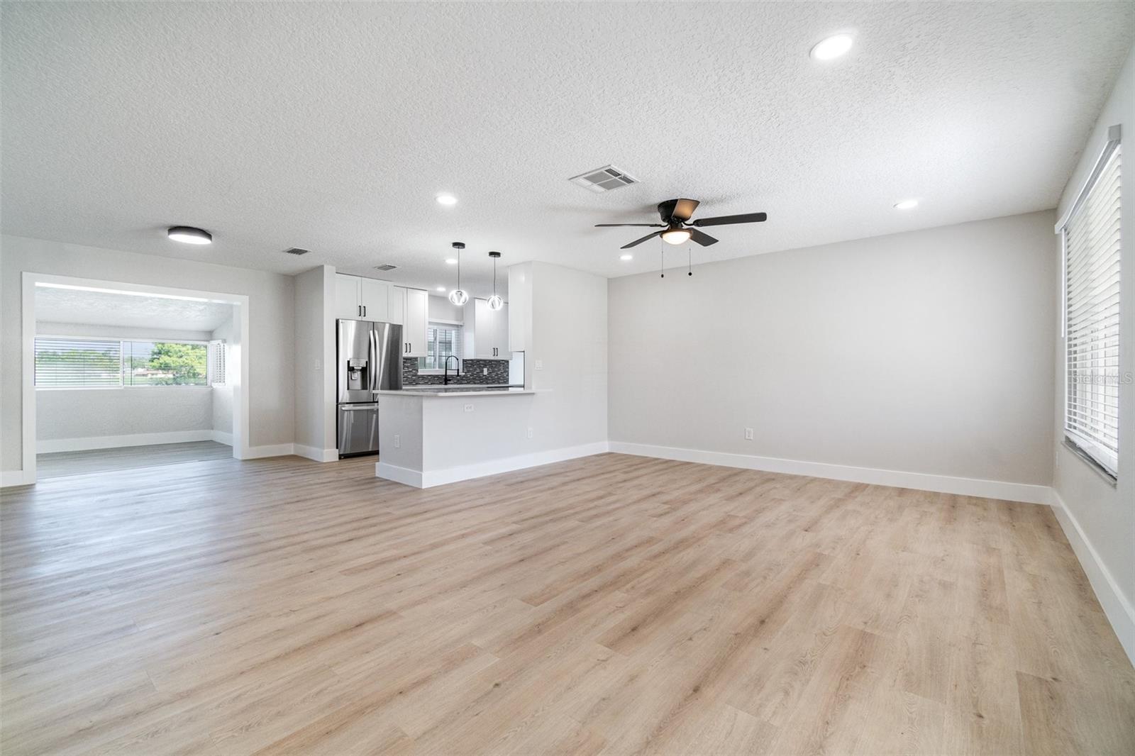 DELTONA LAKES UNIT 01 REP - Residential Lease