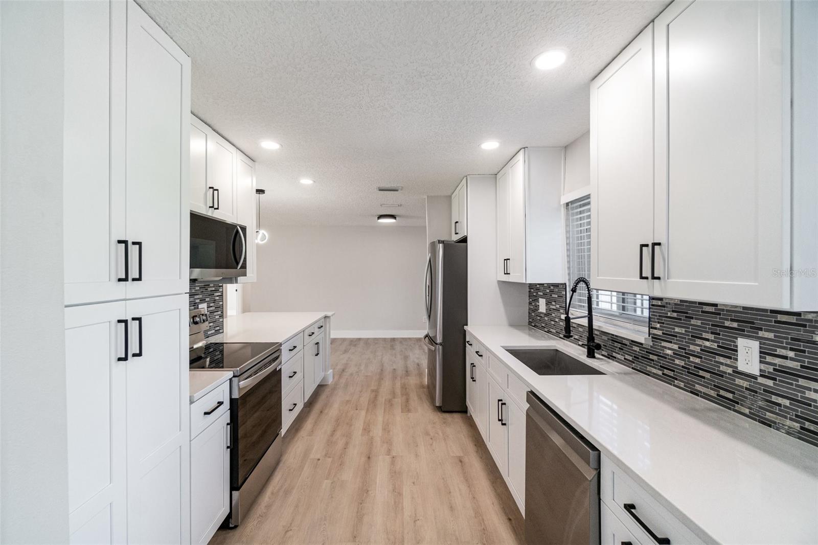 DELTONA LAKES UNIT 01 REP - Residential Lease