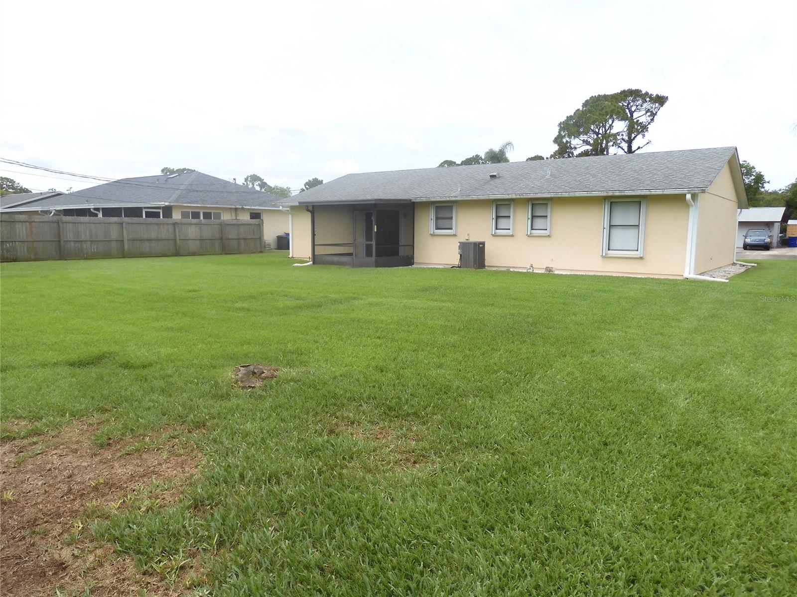 Florida Shores 01 - Residential