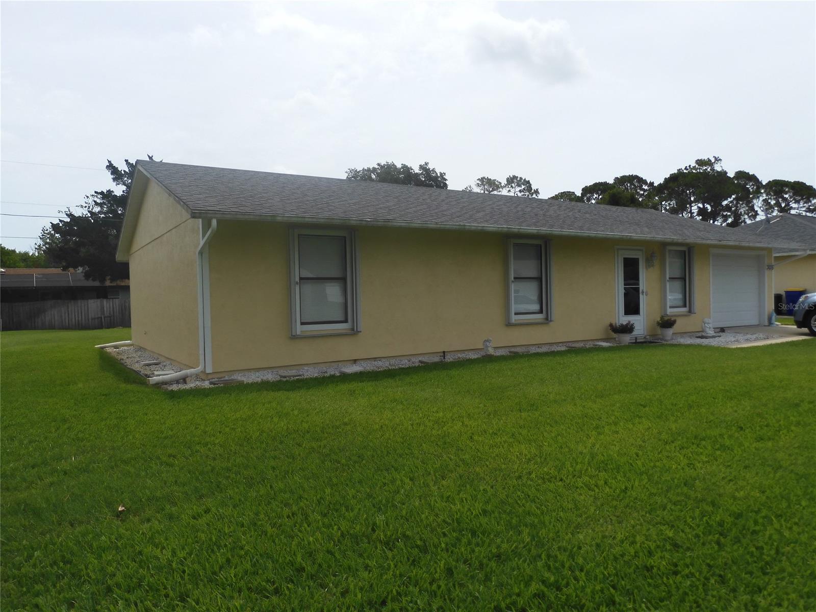 Florida Shores 01 - Residential