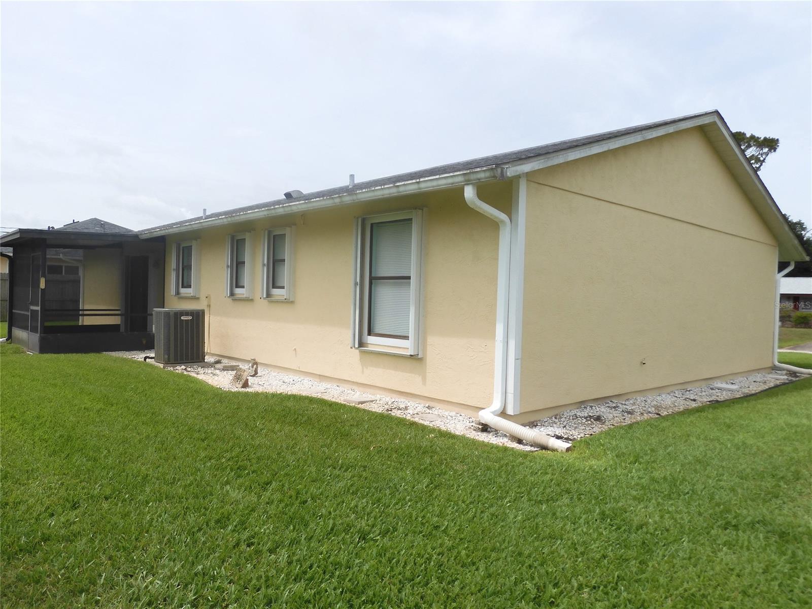 Florida Shores 01 - Residential