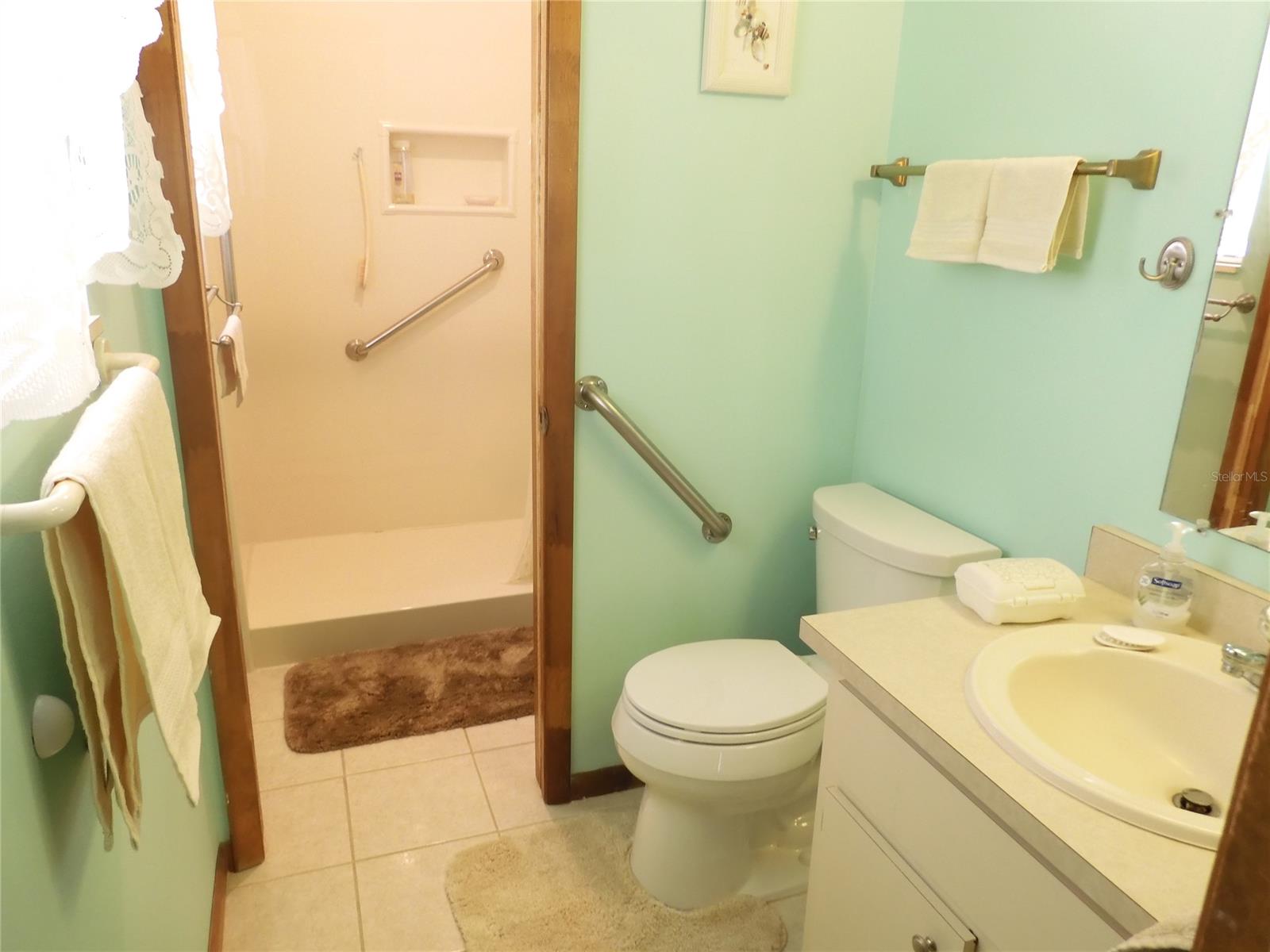 Florida Shores 01 - Residential