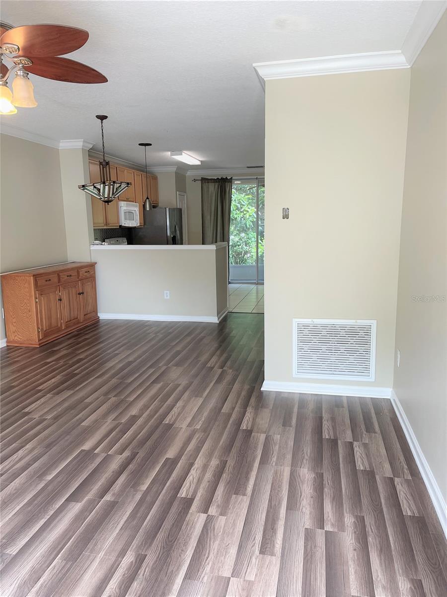 CHASE TOWNHOMES - Residential Lease