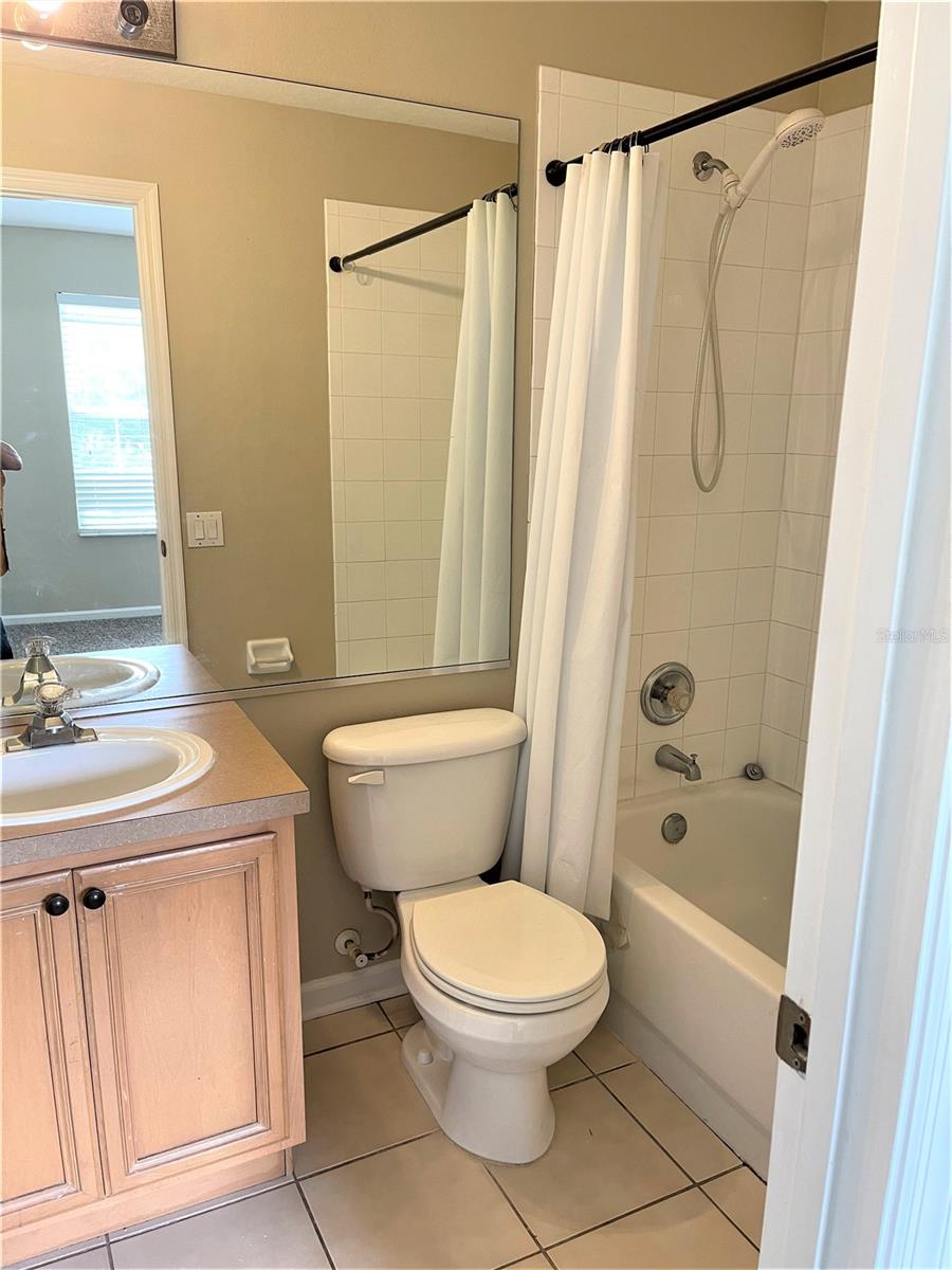 CHASE TOWNHOMES - Residential Lease