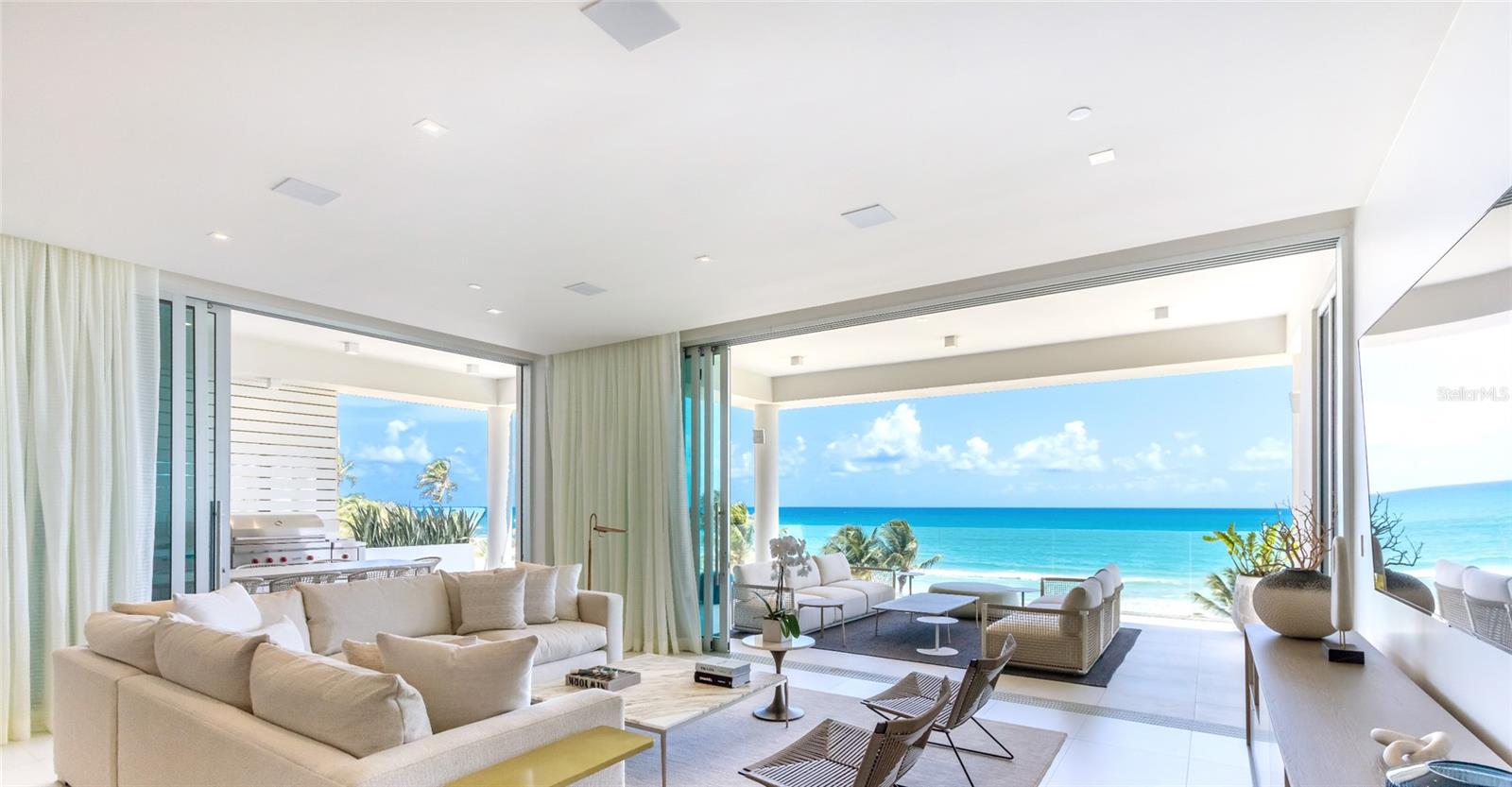 BAHIA BEACH - Residential