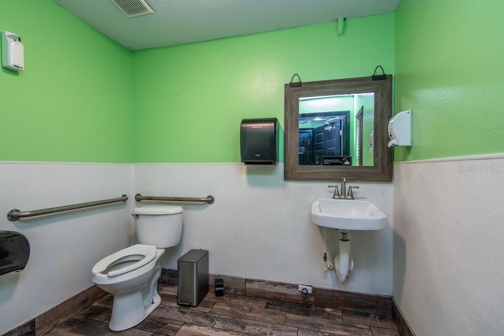 SUTHERLAND TOWN OF - Commercial Sale