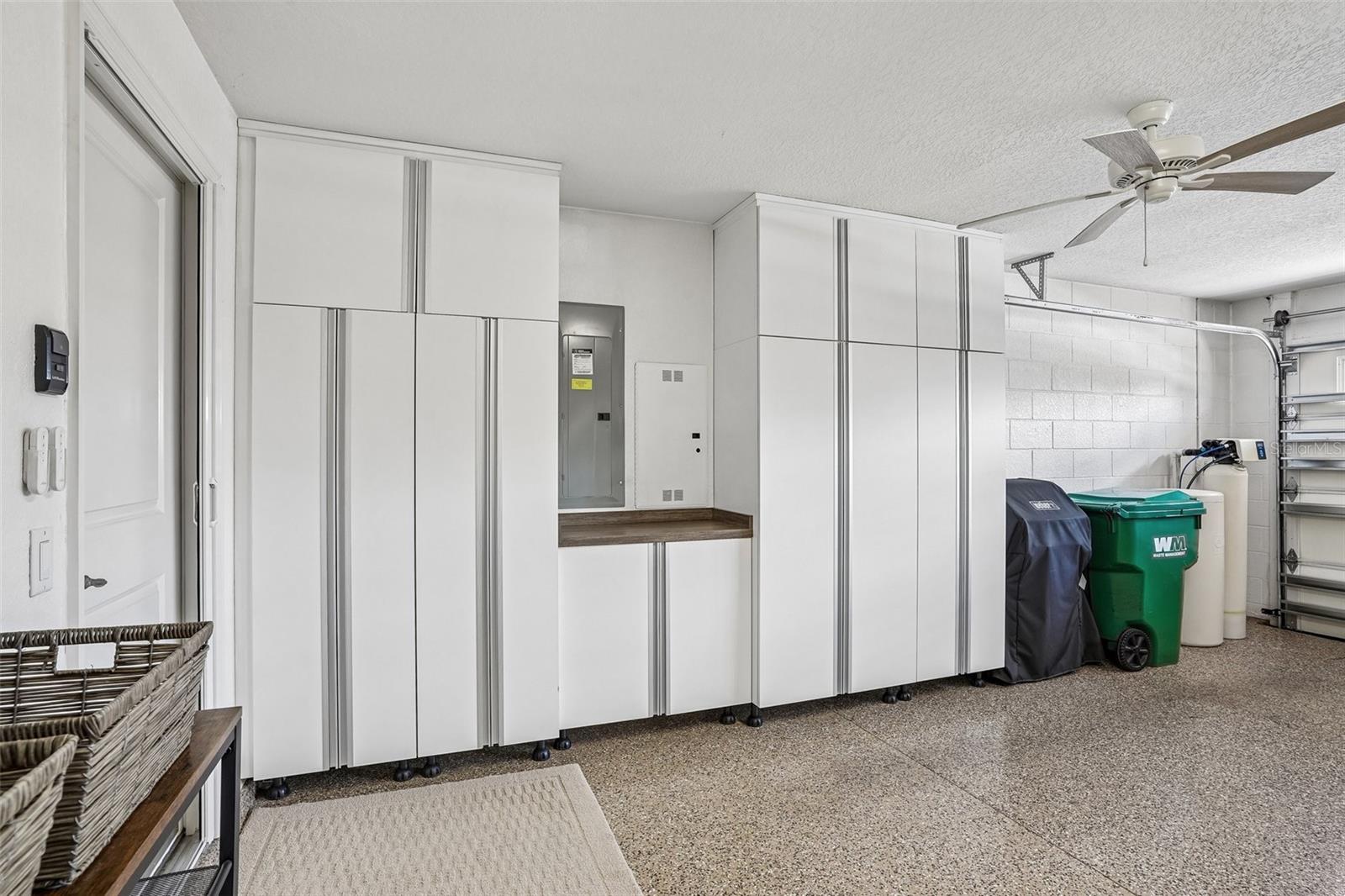 LAKESIDE LANDINGS - Residential