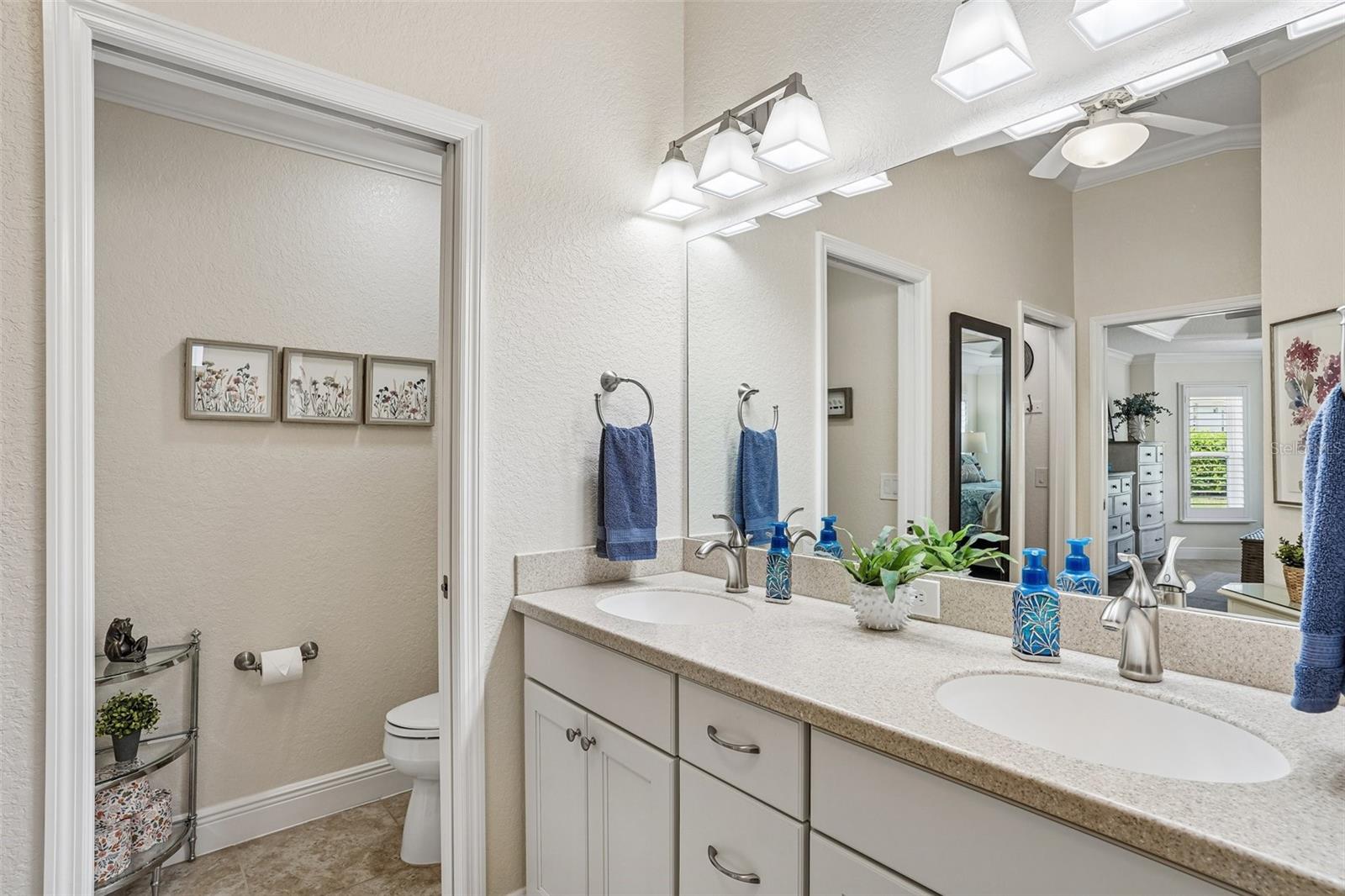 LAKESIDE LANDINGS - Residential