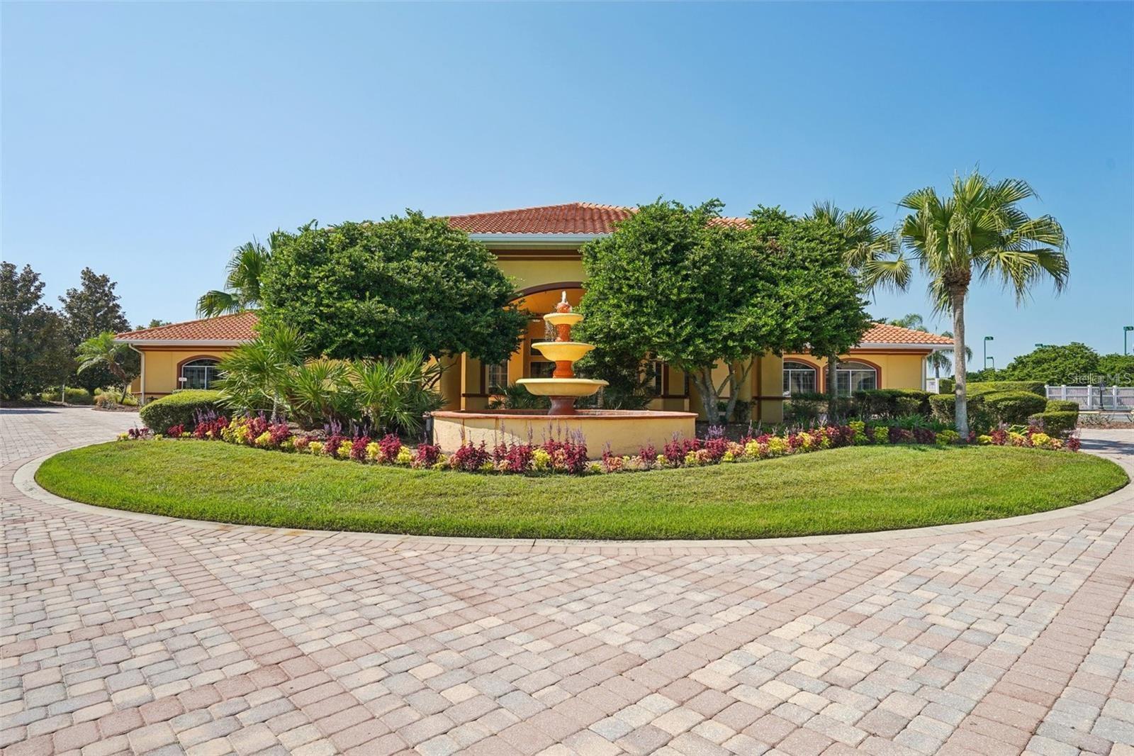 LAKESIDE LANDINGS - Residential