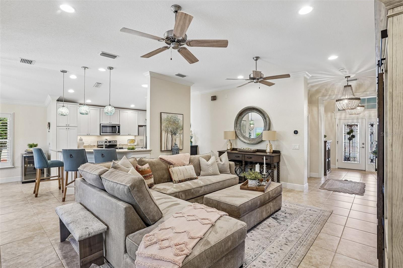 LAKESIDE LANDINGS - Residential