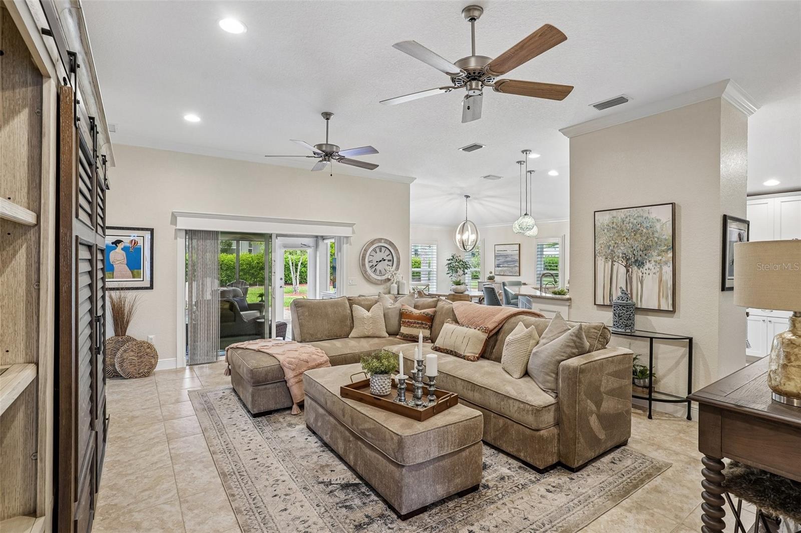 LAKESIDE LANDINGS - Residential
