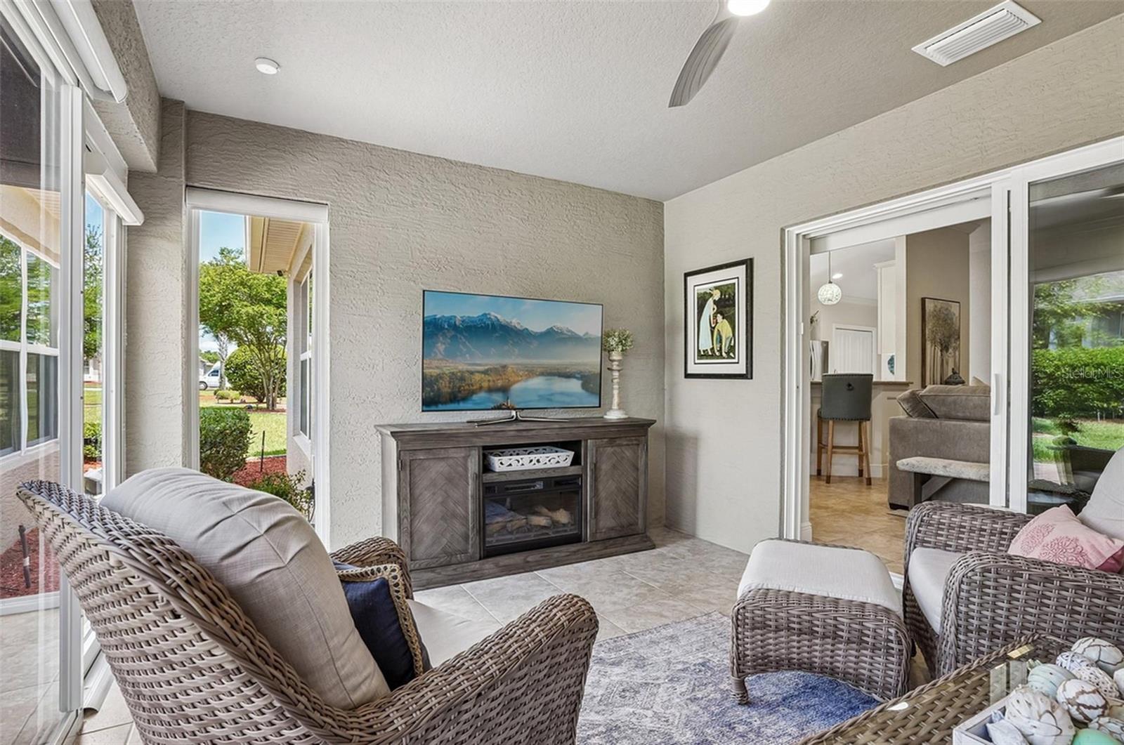 LAKESIDE LANDINGS - Residential