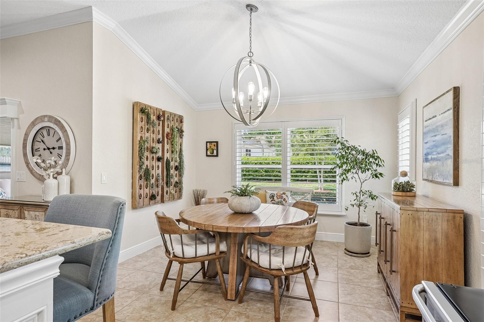 LAKESIDE LANDINGS - Residential