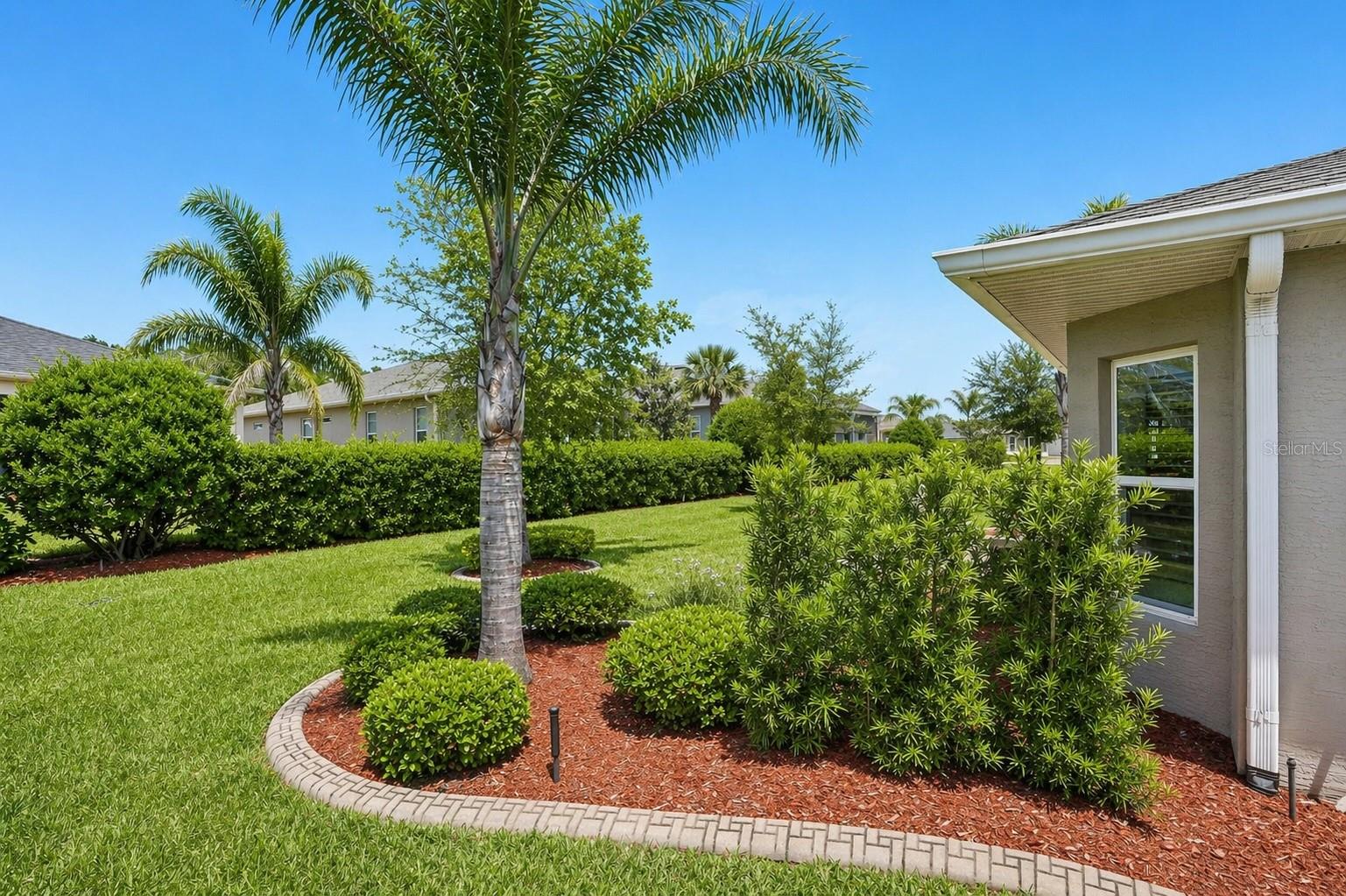LAKESIDE LANDINGS - Residential