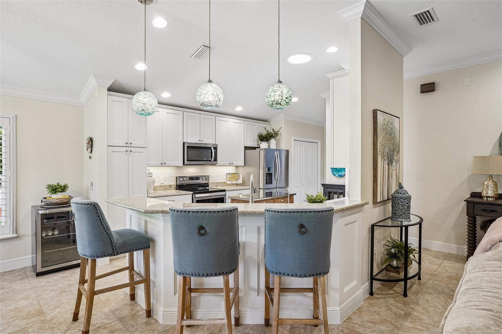 LAKESIDE LANDINGS - Residential