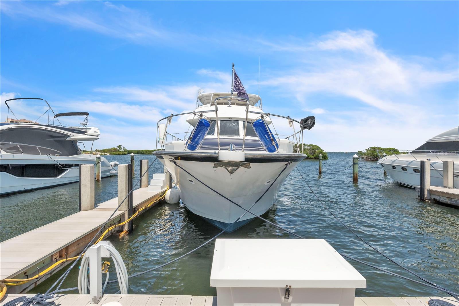 LONGBOAT KEY MOORINGS - Residential