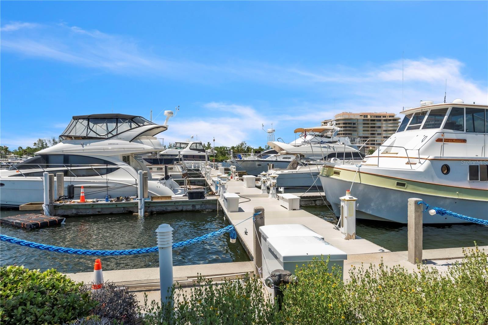 LONGBOAT KEY MOORINGS - Residential