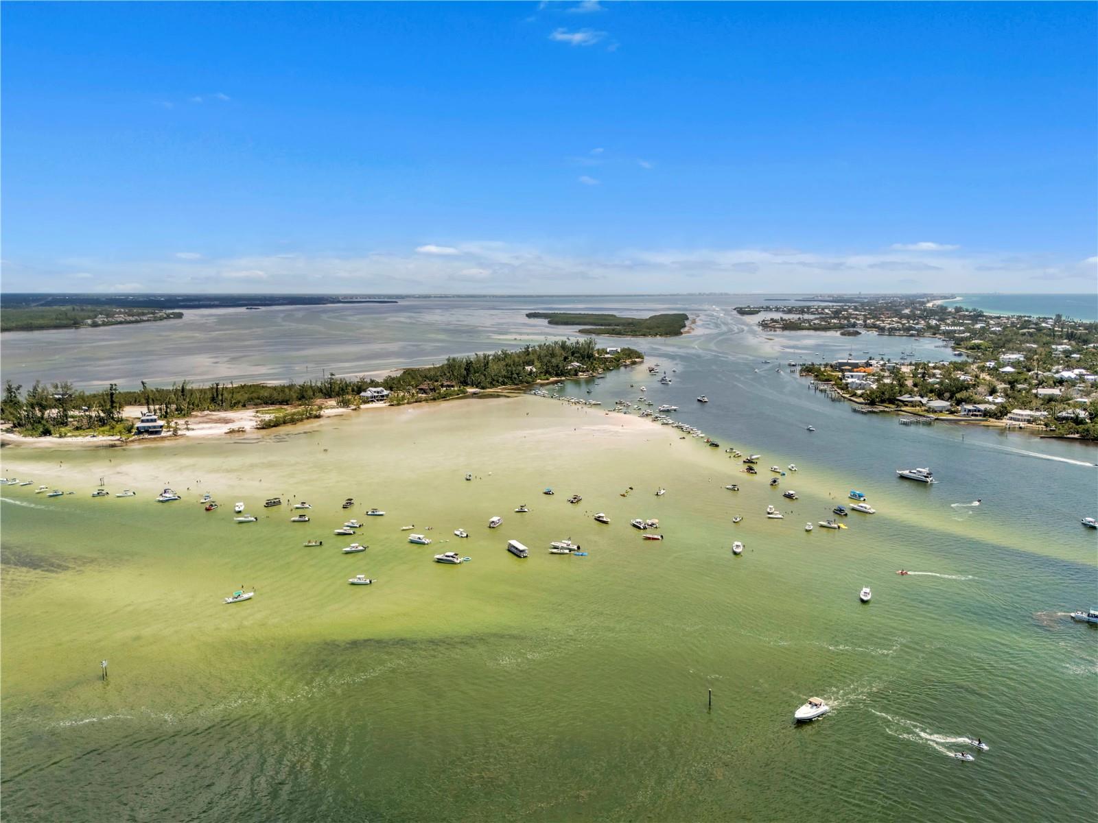 LONGBOAT KEY MOORINGS - Residential