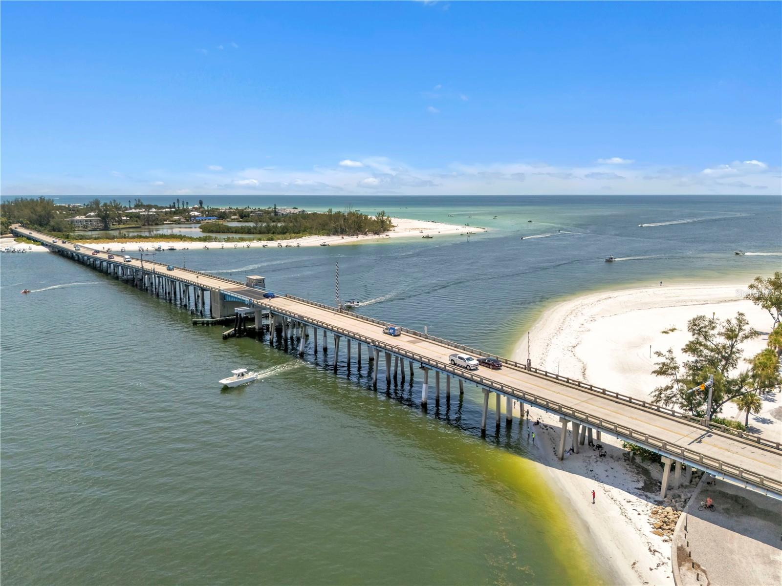 LONGBOAT KEY MOORINGS - Residential