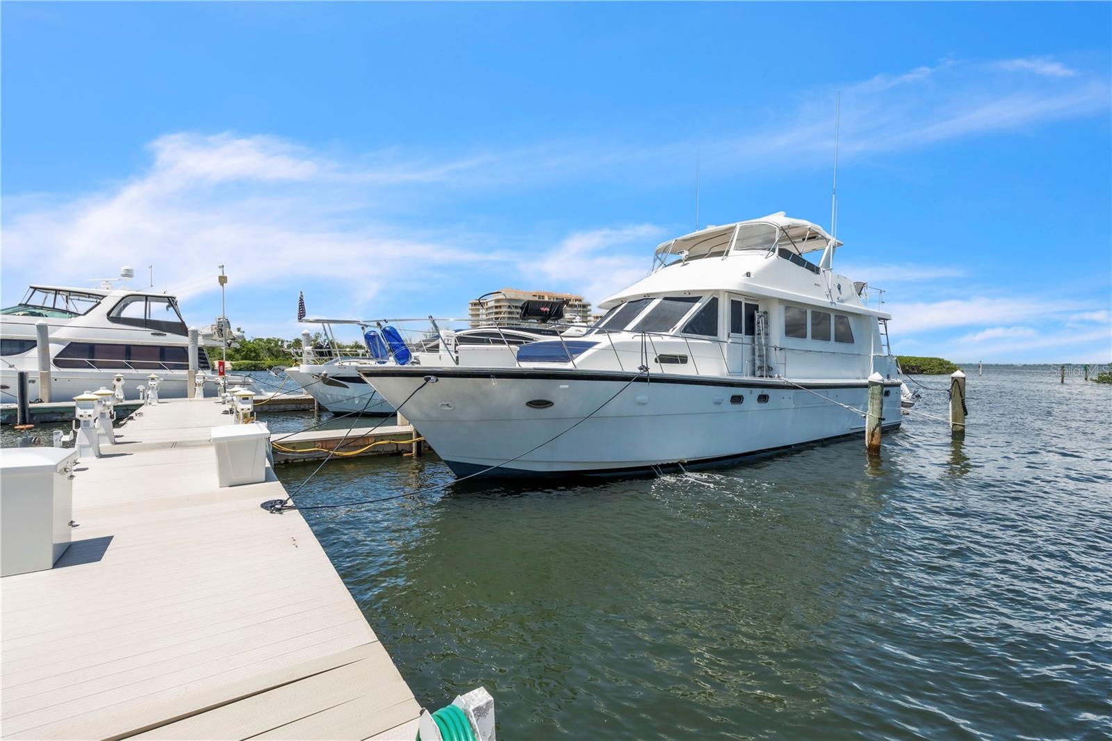 LONGBOAT KEY MOORINGS - Residential