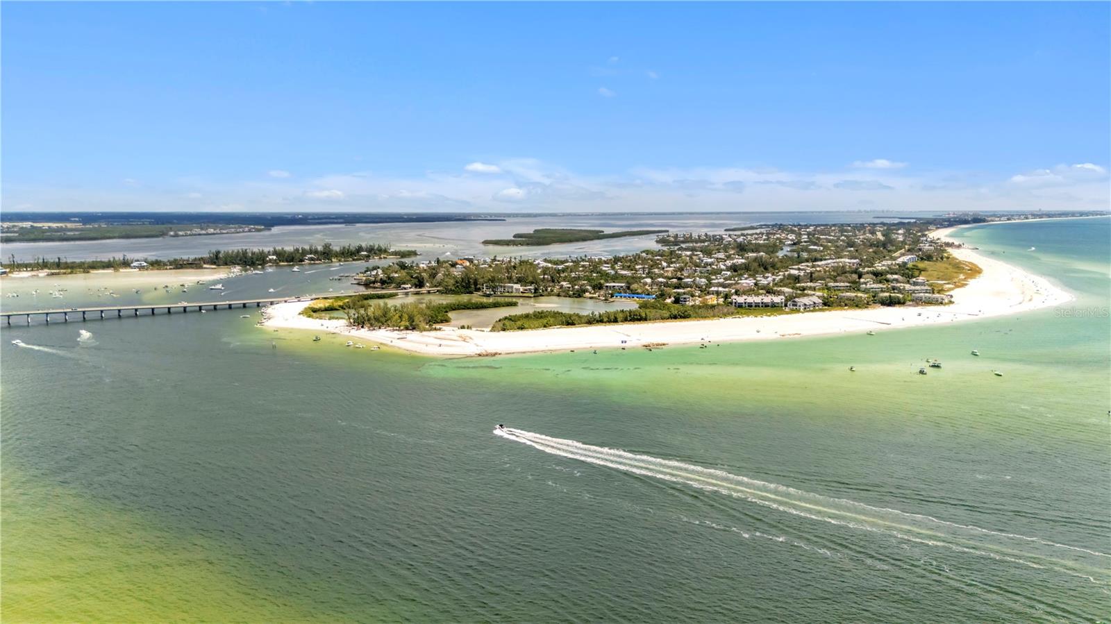 LONGBOAT KEY MOORINGS - Residential