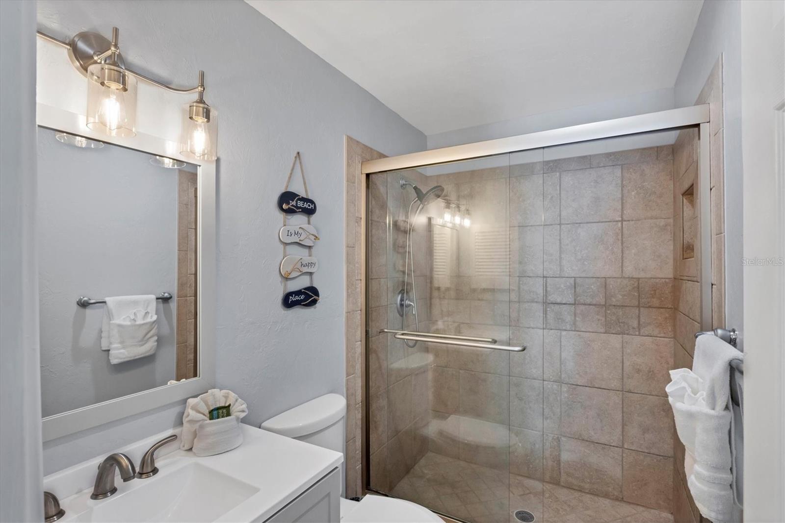 FRONT PORCH - Residential