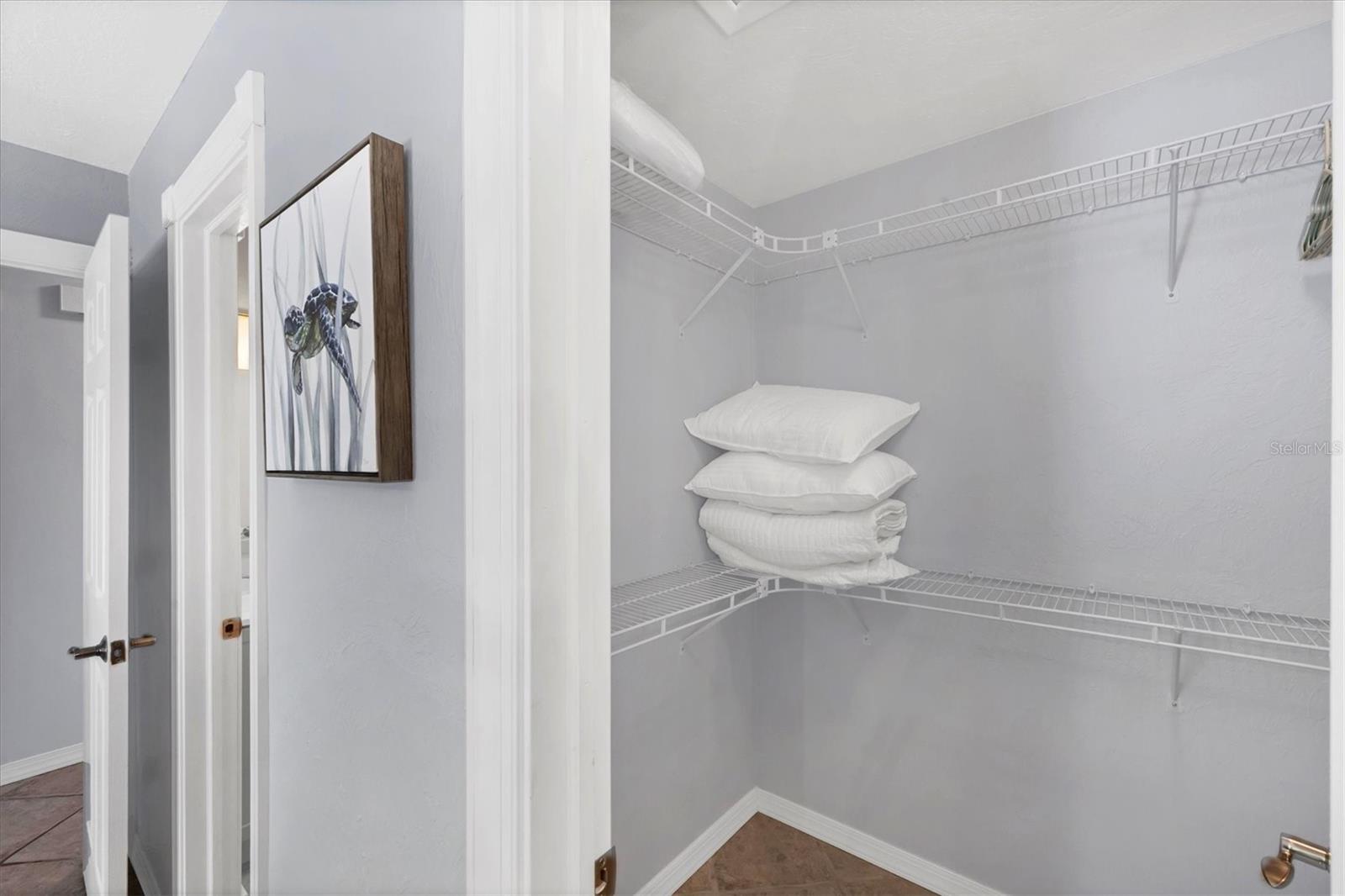 FRONT PORCH - Residential