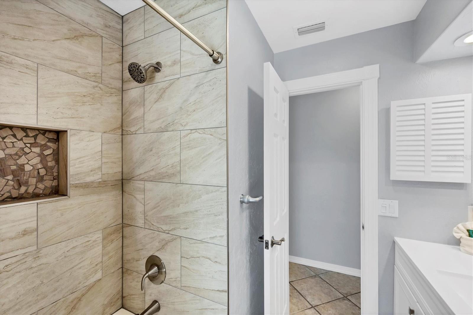 FRONT PORCH - Residential