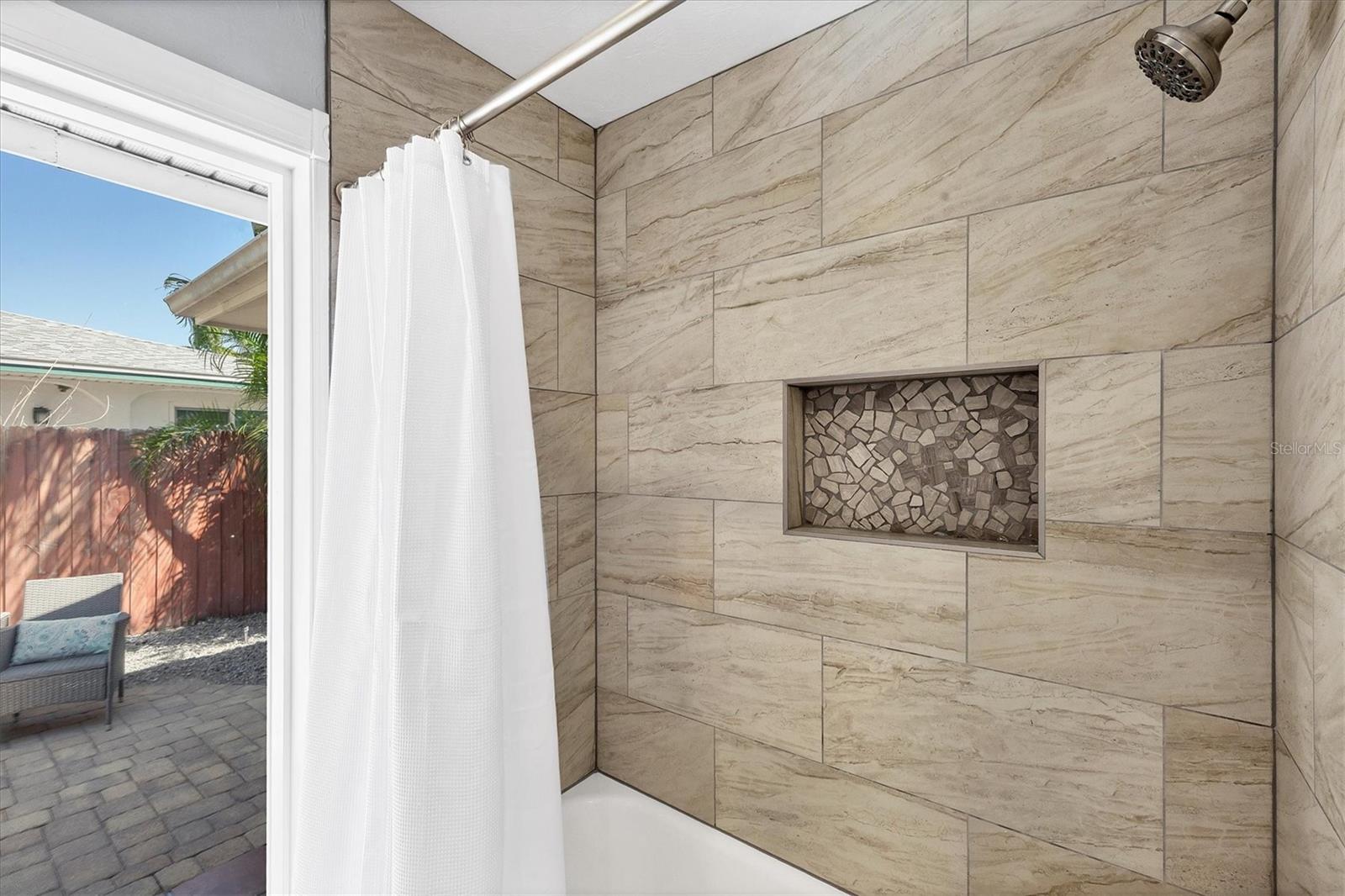 FRONT PORCH - Residential