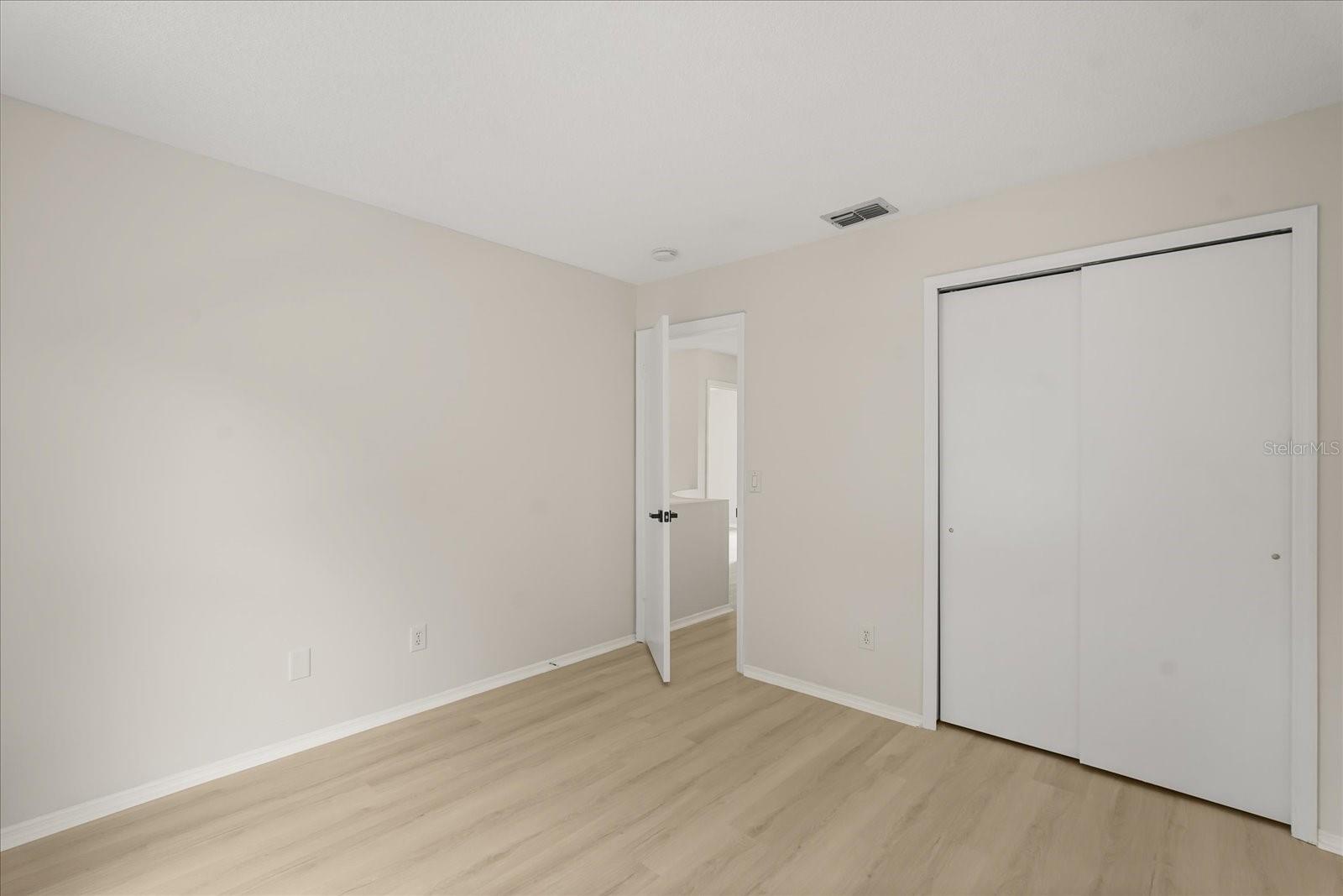 ISLAND COVE VILLAS PH 02 - Residential