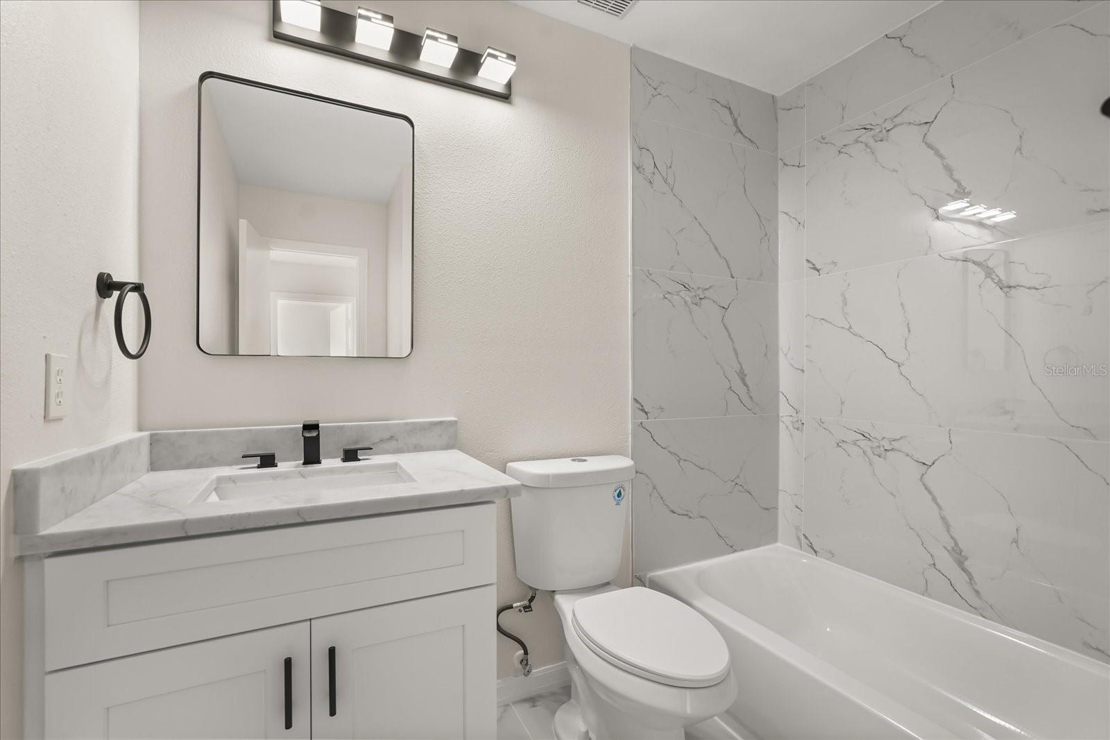 ISLAND COVE VILLAS PH 02 - Residential