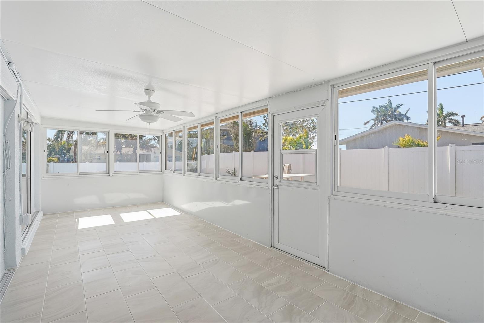 OAKHURST SHORES 2ND ADD - Residential