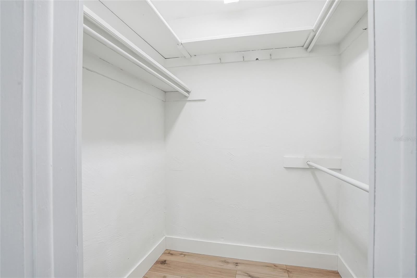 OAKHURST SHORES 2ND ADD - Residential