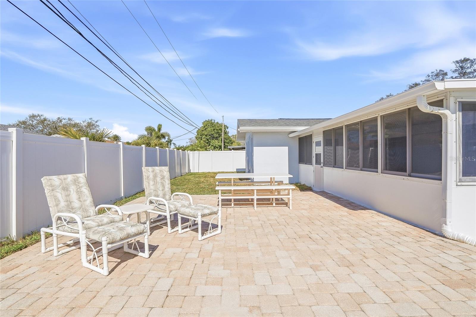 OAKHURST SHORES 2ND ADD - Residential