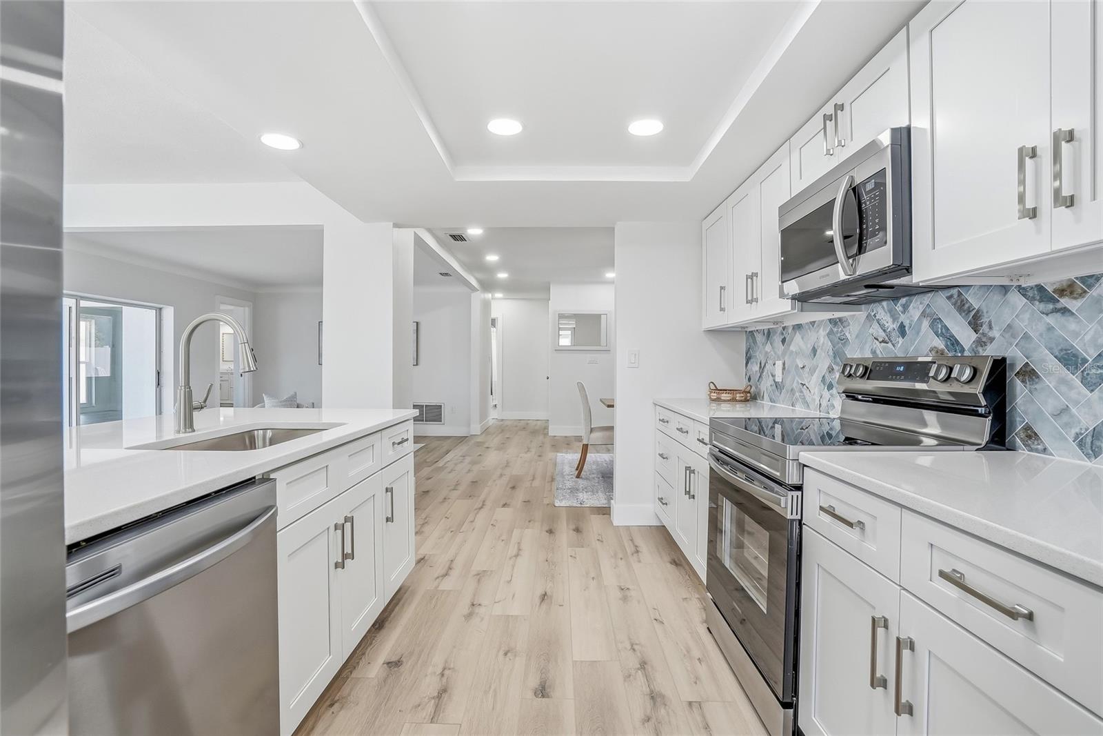 OAKHURST SHORES 2ND ADD - Residential